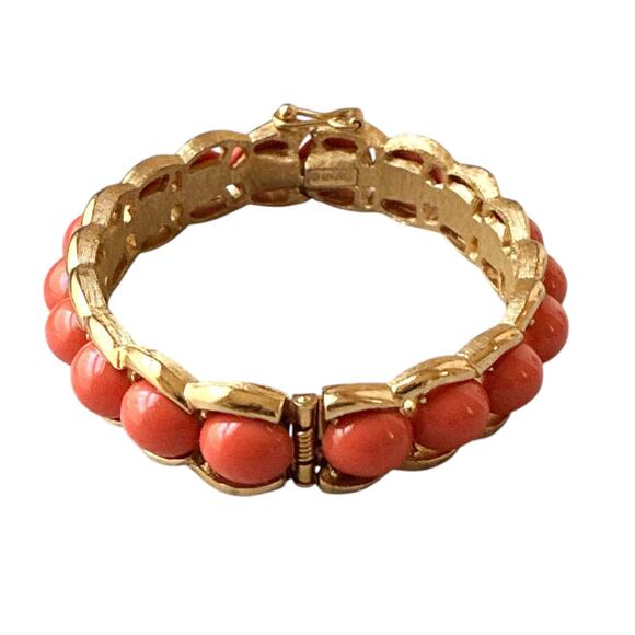 Vintage Crown Trifari Faux Coral and Gold-Plate Hinged Clamper Bracelet - Picture 4 of 6